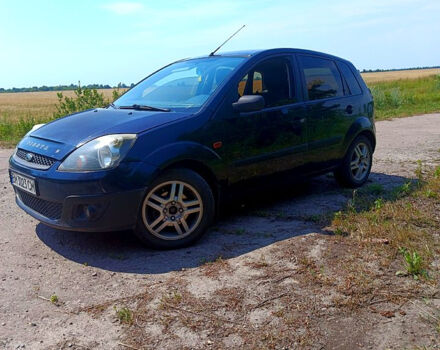 Синий Форд Фиеста, объемом двигателя 1.4 л и пробегом 194 тыс. км за 3500 $, фото 4 на Automoto.ua