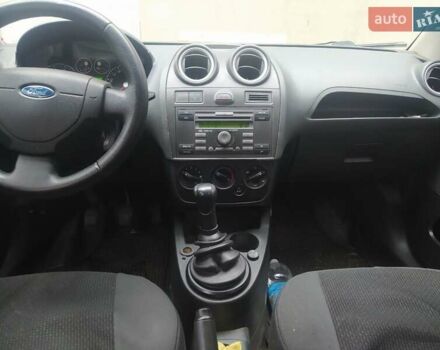 Синій Форд Фієста, об'ємом двигуна 1.39 л та пробігом 309 тис. км за 3500 $, фото 2 на Automoto.ua