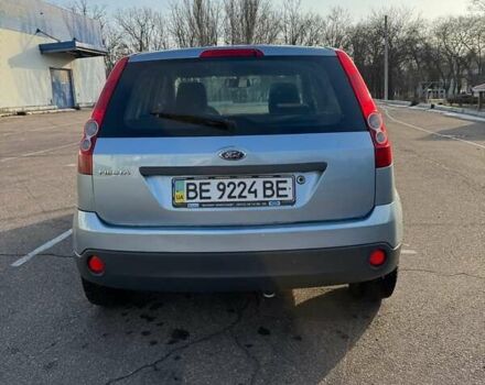 Синій Форд Фієста, об'ємом двигуна 1.3 л та пробігом 240 тис. км за 3800 $, фото 5 на Automoto.ua