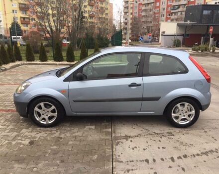 Синий Форд Фиеста, объемом двигателя 1.3 л и пробегом 240 тыс. км за 3500 $, фото 13 на Automoto.ua