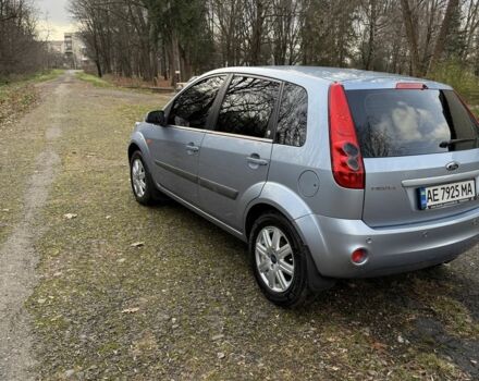 Синій Форд Фієста, об'ємом двигуна 1.4 л та пробігом 155 тис. км за 4800 $, фото 5 на Automoto.ua
