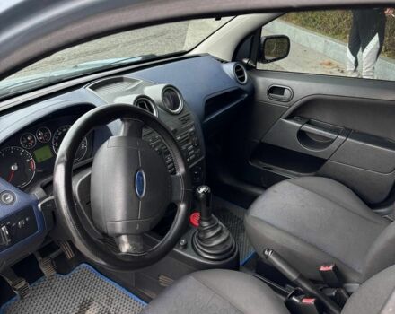 Синий Форд Фиеста, объемом двигателя 1.4 л и пробегом 301 тыс. км за 3700 $, фото 19 на Automoto.ua