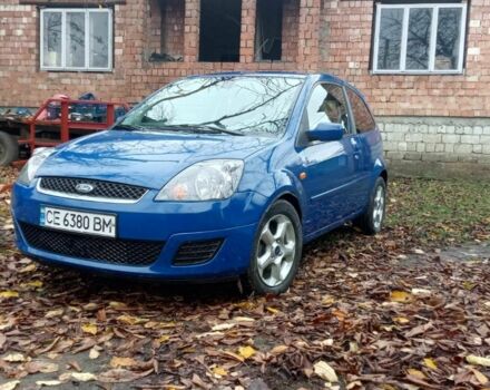 Синий Форд Фиеста, объемом двигателя 1.4 л и пробегом 247 тыс. км за 3950 $, фото 1 на Automoto.ua