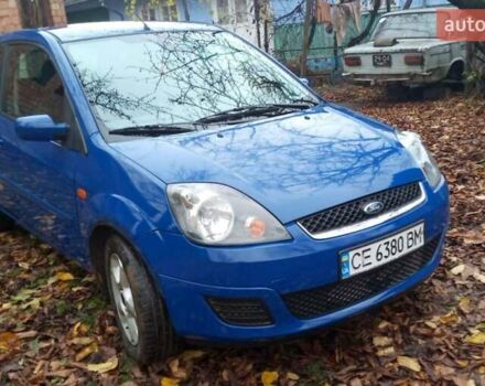 Синий Форд Фиеста, объемом двигателя 1.4 л и пробегом 248 тыс. км за 3550 $, фото 4 на Automoto.ua