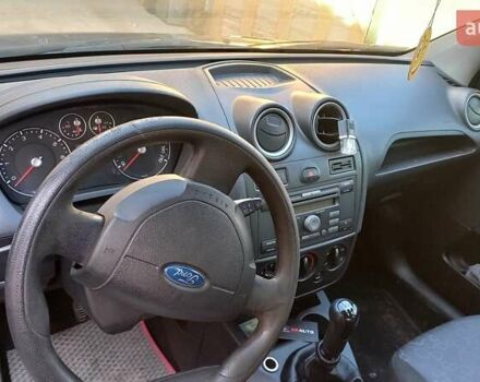 Синій Форд Фієста, об'ємом двигуна 1.24 л та пробігом 255 тис. км за 3600 $, фото 3 на Automoto.ua