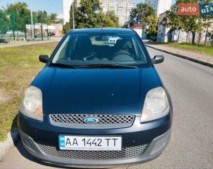 Синій Форд Фієста, об'ємом двигуна 1.24 л та пробігом 221 тис. км за 3900 $, фото 7 на Automoto.ua