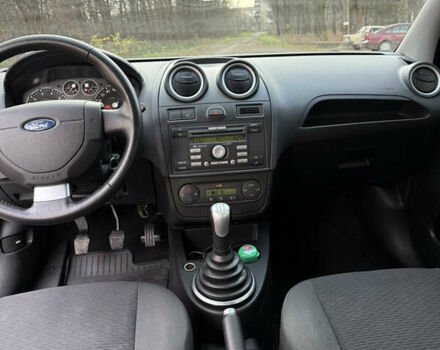 Синий Форд Фиеста, объемом двигателя 1.4 л и пробегом 155 тыс. км за 4800 $, фото 20 на Automoto.ua