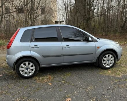 Синій Форд Фієста, об'ємом двигуна 1.4 л та пробігом 155 тис. км за 4800 $, фото 4 на Automoto.ua