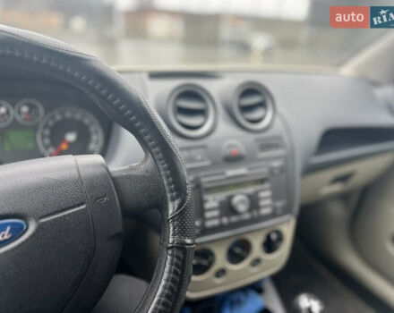 Синий Форд Фиеста, объемом двигателя 1.4 л и пробегом 140 тыс. км за 3799 $, фото 15 на Automoto.ua