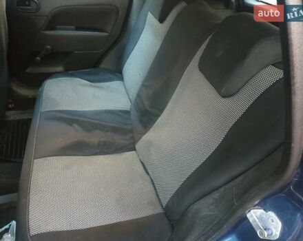 Синий Форд Фиеста, объемом двигателя 1.3 л и пробегом 155 тыс. км за 3200 $, фото 6 на Automoto.ua