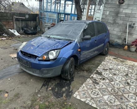 Синій Форд Фієста, об'ємом двигуна 1.4 л та пробігом 180 тис. км за 1100 $, фото 1 на Automoto.ua