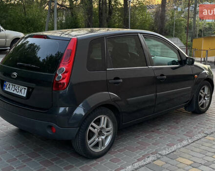 Синий Форд Фиеста, объемом двигателя 1.39 л и пробегом 215 тыс. км за 4200 $, фото 7 на Automoto.ua