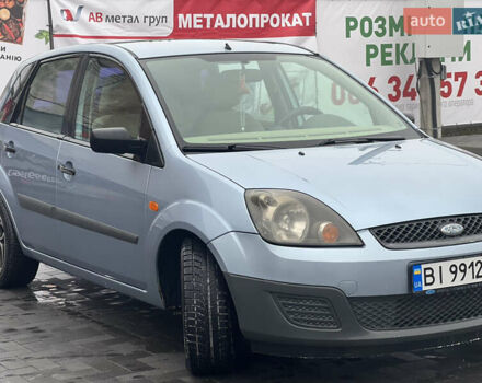 Синий Форд Фиеста, объемом двигателя 1.4 л и пробегом 140 тыс. км за 3799 $, фото 3 на Automoto.ua