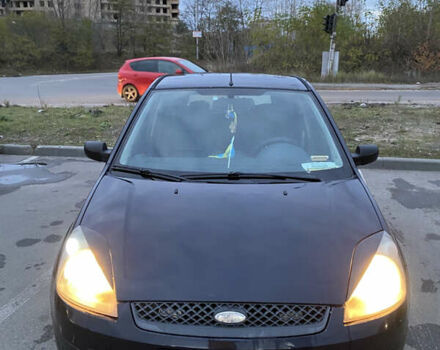 Синій Форд Фієста, об'ємом двигуна 1.24 л та пробігом 241 тис. км за 2900 $, фото 8 на Automoto.ua