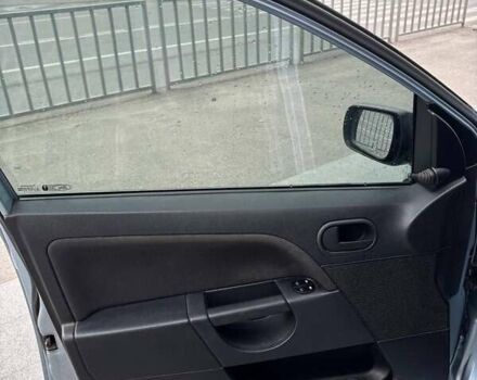 Синій Форд Фієста, об'ємом двигуна 1.4 л та пробігом 301 тис. км за 3700 $, фото 17 на Automoto.ua