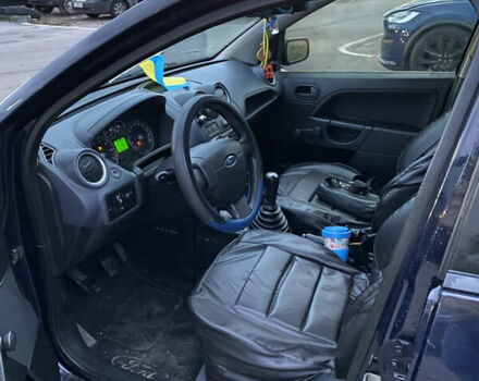 Синій Форд Фієста, об'ємом двигуна 1.24 л та пробігом 241 тис. км за 2900 $, фото 7 на Automoto.ua