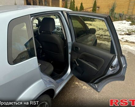 Синий Форд Фиеста, объемом двигателя 1.4 л и пробегом 213 тыс. км за 4550 $, фото 4 на Automoto.ua
