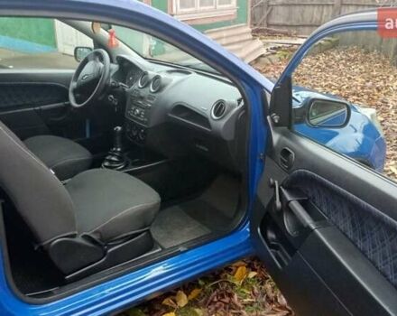 Синий Форд Фиеста, объемом двигателя 1.4 л и пробегом 247 тыс. км за 3950 $, фото 14 на Automoto.ua