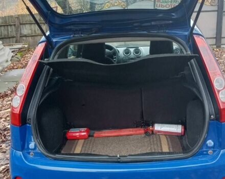 Синий Форд Фиеста, объемом двигателя 1.4 л и пробегом 247 тыс. км за 3950 $, фото 9 на Automoto.ua