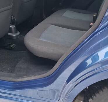 Синий Форд Фиеста, объемом двигателя 1.6 л и пробегом 158 тыс. км за 4799 $, фото 16 на Automoto.ua