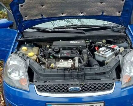 Синий Форд Фиеста, объемом двигателя 1.4 л и пробегом 247 тыс. км за 3950 $, фото 23 на Automoto.ua