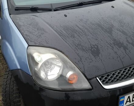 Синій Форд Фієста, об'ємом двигуна 1.3 л та пробігом 102 тис. км за 3400 $, фото 3 на Automoto.ua