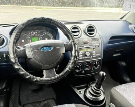 Синій Форд Фієста, об'ємом двигуна 0 л та пробігом 178 тис. км за 4500 $, фото 7 на Automoto.ua