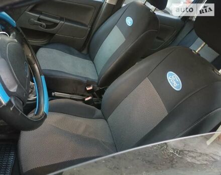 Синий Форд Фиеста, объемом двигателя 1.3 л и пробегом 155 тыс. км за 3200 $, фото 5 на Automoto.ua