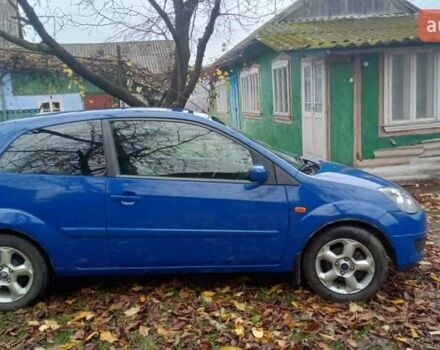 Синий Форд Фиеста, объемом двигателя 1.4 л и пробегом 247 тыс. км за 3950 $, фото 8 на Automoto.ua
