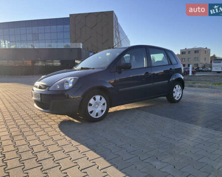 Синій Форд Фієста, об'ємом двигуна 1.3 л та пробігом 258 тис. км за 4300 $, фото 5 на Automoto.ua