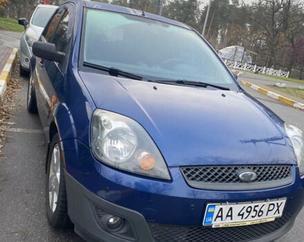 Синий Форд Фиеста, объемом двигателя 1.3 л и пробегом 159 тыс. км за 4500 $, фото 1 на Automoto.ua