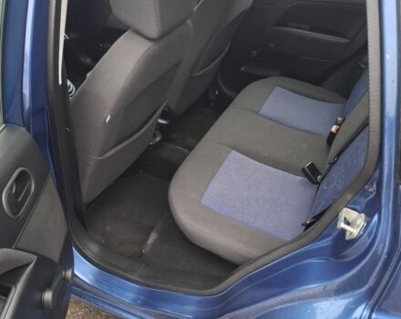 Синий Форд Фиеста, объемом двигателя 1.4 л и пробегом 165 тыс. км за 4800 $, фото 5 на Automoto.ua