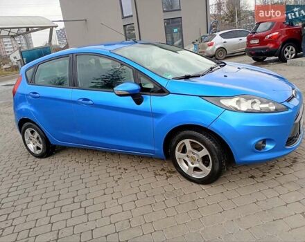 Синий Форд Фиеста, объемом двигателя 1.3 л и пробегом 168 тыс. км за 4300 $, фото 2 на Automoto.ua