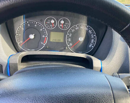 Синий Форд Фиеста, объемом двигателя 1.4 л и пробегом 249 тыс. км за 3800 $, фото 10 на Automoto.ua