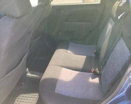 Синий Форд Фиеста, объемом двигателя 1.4 л и пробегом 249 тыс. км за 3800 $, фото 6 на Automoto.ua