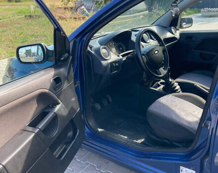 Синий Форд Фиеста, объемом двигателя 1.4 л и пробегом 249 тыс. км за 3800 $, фото 7 на Automoto.ua