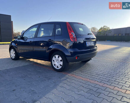 Синій Форд Фієста, об'ємом двигуна 1.3 л та пробігом 258 тис. км за 4300 $, фото 7 на Automoto.ua