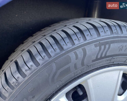 Синій Форд Фієста, об'ємом двигуна 1.3 л та пробігом 258 тис. км за 4300 $, фото 34 на Automoto.ua