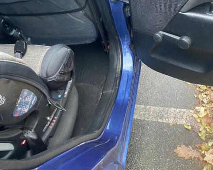 Синий Форд Фиеста, объемом двигателя 1.3 л и пробегом 159 тыс. км за 4500 $, фото 7 на Automoto.ua