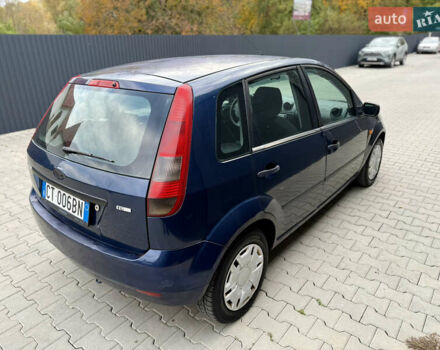 Синій Форд Фієста, об'ємом двигуна 1.6 л та пробігом 150 тис. км за 2100 $, фото 7 на Automoto.ua