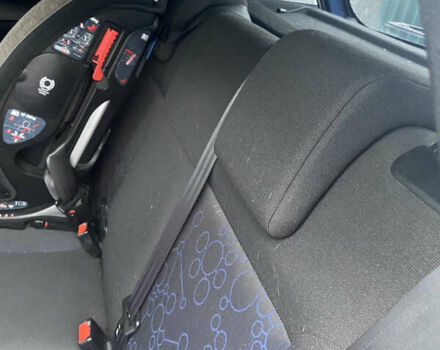 Синий Форд Фиеста, объемом двигателя 1.3 л и пробегом 159 тыс. км за 4500 $, фото 8 на Automoto.ua