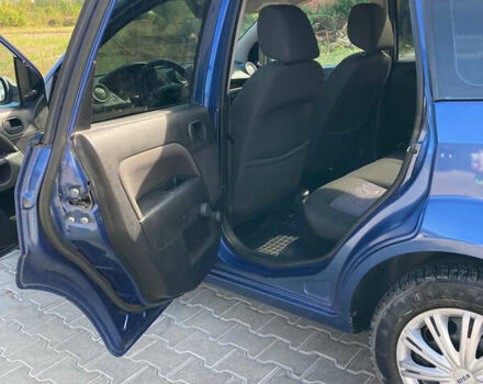 Синий Форд Фиеста, объемом двигателя 1.4 л и пробегом 249 тыс. км за 3800 $, фото 8 на Automoto.ua