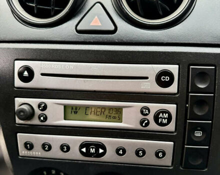 Синій Форд Фієста, об'ємом двигуна 1.6 л та пробігом 150 тис. км за 2100 $, фото 24 на Automoto.ua