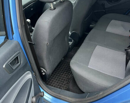 Синій Форд Фієста, об'ємом двигуна 1.56 л та пробігом 194 тис. км за 5600 $, фото 9 на Automoto.ua