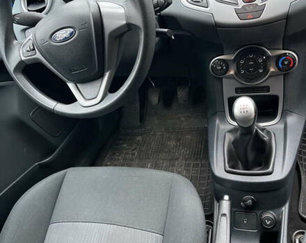 Синій Форд Фієста, об'ємом двигуна 1.56 л та пробігом 194 тис. км за 5600 $, фото 5 на Automoto.ua