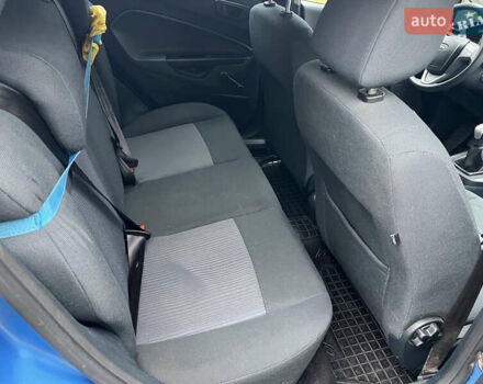 Синій Форд Фієста, об'ємом двигуна 1.56 л та пробігом 194 тис. км за 5600 $, фото 7 на Automoto.ua
