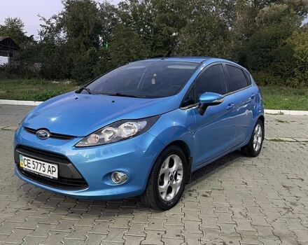 Синій Форд Фієста, об'ємом двигуна 1.39 л та пробігом 77 тис. км за 8000 $, фото 4 на Automoto.ua
