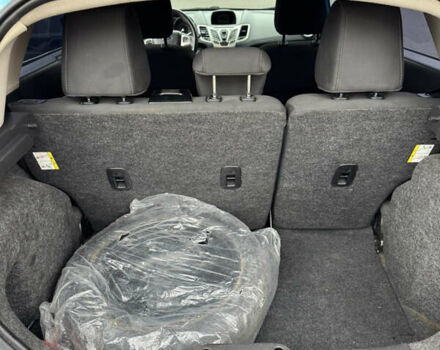 Синій Форд Фієста, об'ємом двигуна 1.6 л та пробігом 240 тис. км за 5500 $, фото 5 на Automoto.ua