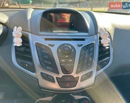 Форд Фієста 2011 у Києві на Automoto.ua Синій Форд Фієста, об'ємом двигуна 1.4 л та пробігом 217 тис. км за 5500 $, фото 6 на Automoto.ua