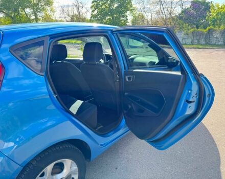 Синий Форд Фиеста, объемом двигателя 1.4 л и пробегом 143 тыс. км за 7700 $, фото 9 на Automoto.ua